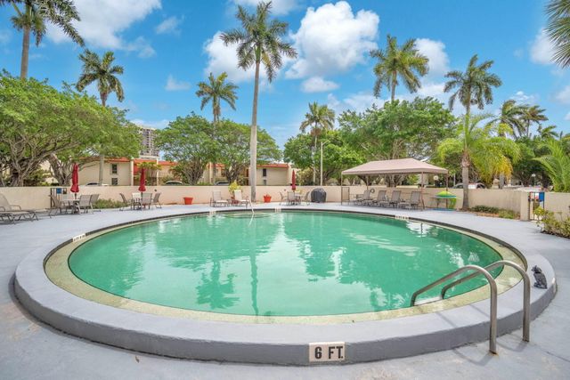 1823 Presidential Way E101, West Palm Beach, FL 33401