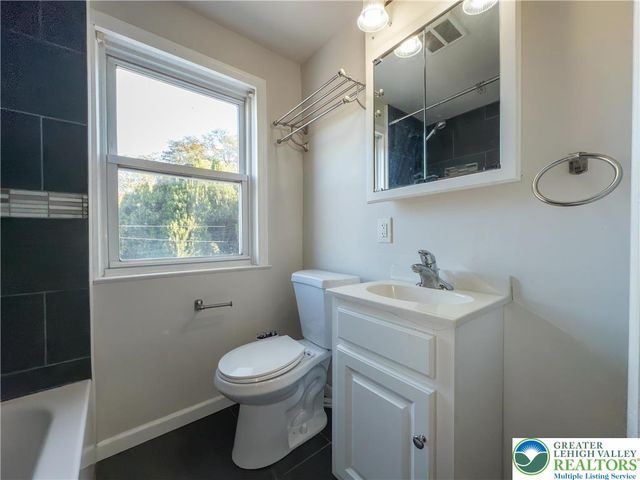 1604 Coronado Street, Allentown City, PA 18103