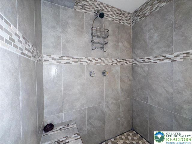 1604 Coronado Street, Allentown City, PA 18103