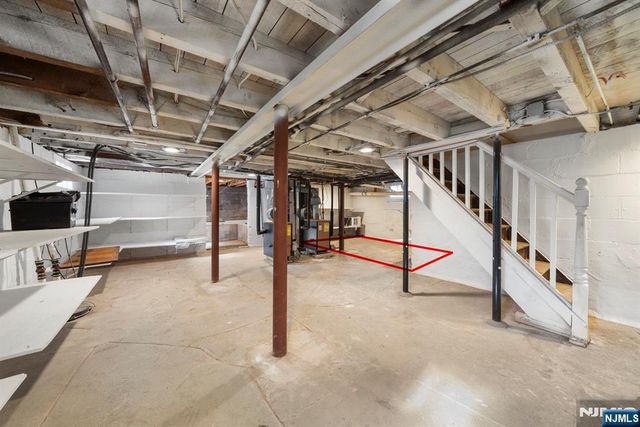 20 Columbus 2, Closter, NJ 07624