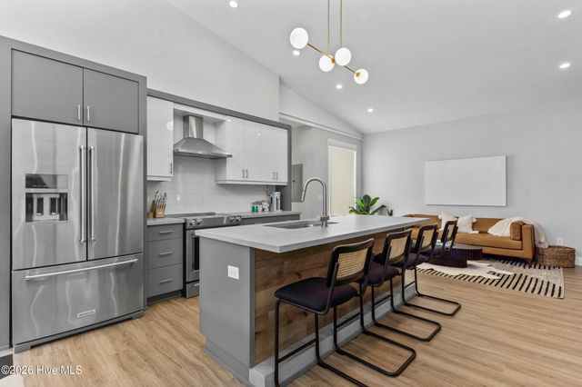 220 Victory Gardens Drive, Wilmington, NC 28409