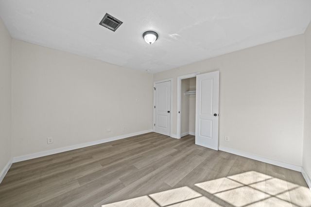 6911 Sherwood Drive, Houston, TX 77021