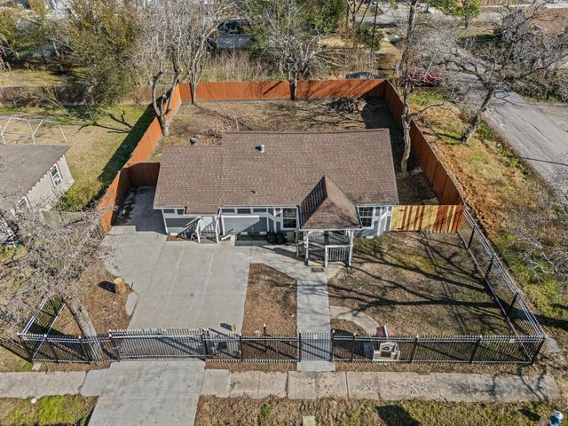 6911 Sherwood Drive, Houston, TX 77021