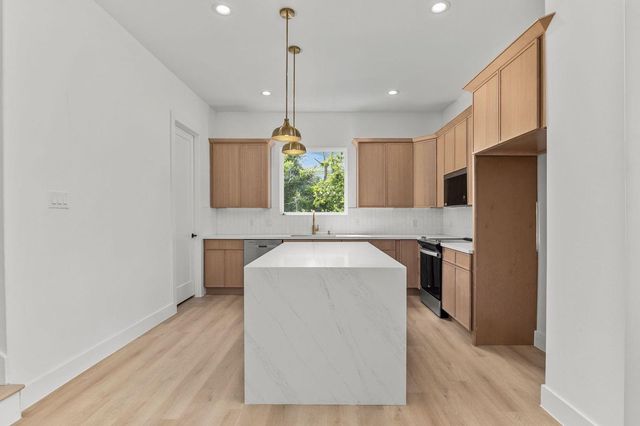 3344 Sauer Street, Houston, TX 77004