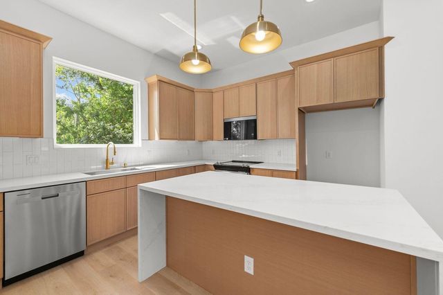 3344 Sauer Street, Houston, TX 77004