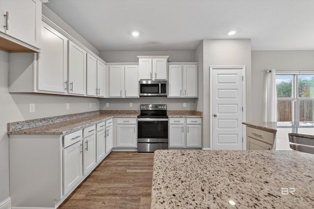 23118 Lieutenant Avenue, Foley, AL 36535