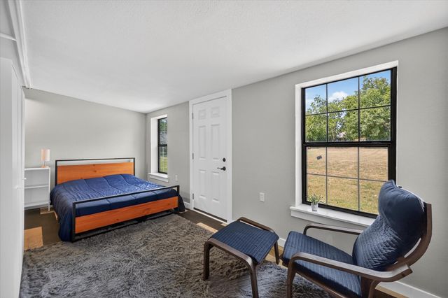 507 W South Street, Whitesboro, TX 76273