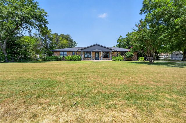 507 W South Street, Whitesboro, TX 76273