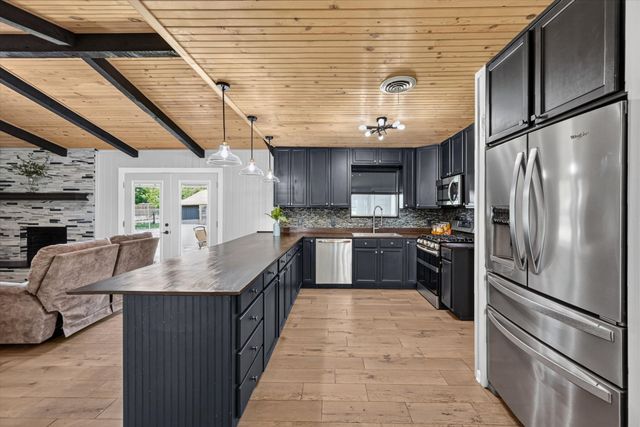507 W South Street, Whitesboro, TX 76273