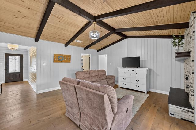 507 W South Street, Whitesboro, TX 76273
