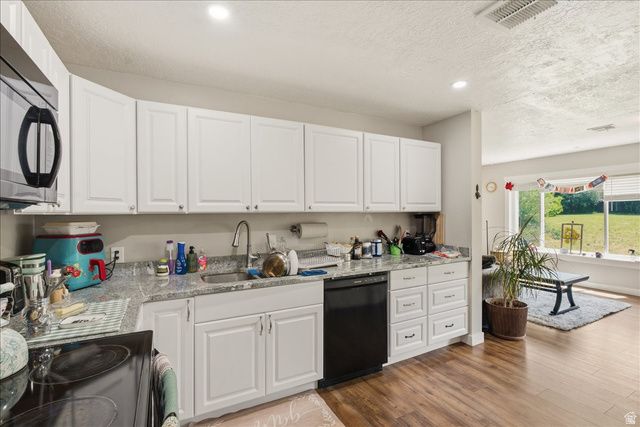 803 BEL MAR DR, Ogden, UT 84403