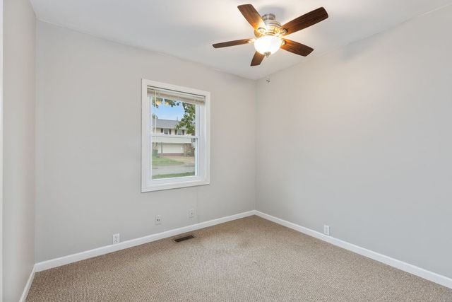 345 Hickory Avenue, Romeoville, IL 60446