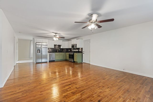 345 Hickory Avenue, Romeoville, IL 60446