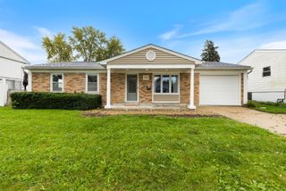 345 Hickory Avenue, Romeoville, IL 60446