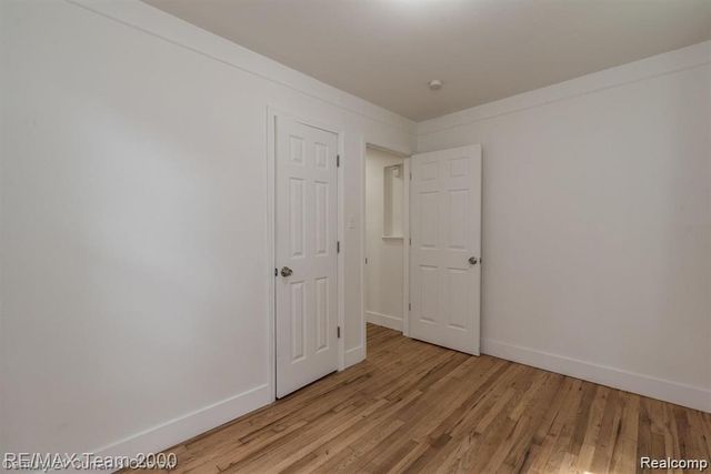 24601 Stanford Street, Dearborn Heights, MI 48125