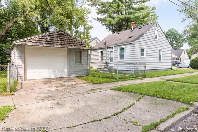 24601 Stanford Street, Dearborn Heights, MI 48125