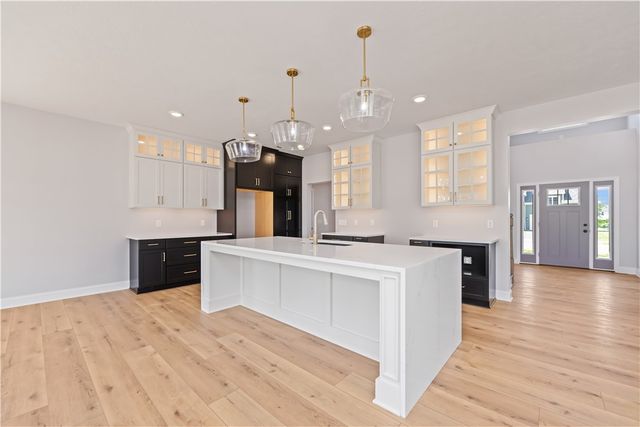 15 Via Angelo Custode, Parma, NY 14468