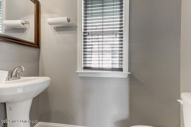 1436 N Arbor Lake Drive, Horn Lake, MS 38637