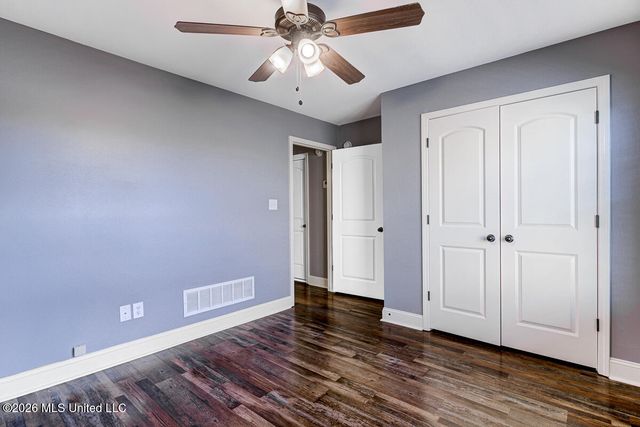 1436 N Arbor Lake Drive, Horn Lake, MS 38637