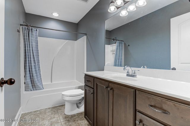 1436 N Arbor Lake Drive, Horn Lake, MS 38637