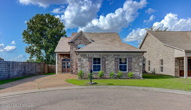 1436 N Arbor Lake Drive, Horn Lake, MS 38637