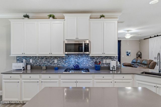 75225 WHITE RABBIT Avenue, Yulee, FL 32097