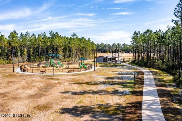 75225 WHITE RABBIT Avenue, Yulee, FL 32097