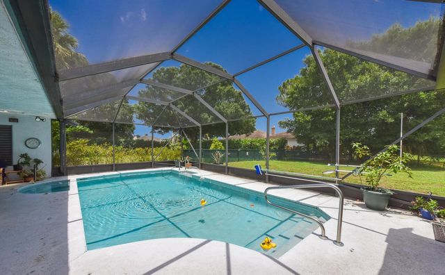 2801 SE Farley Road, Port St Lucie, FL 34952