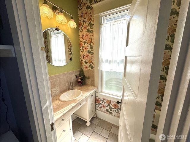 3112 N 20th Street, Tacoma, WA 98406