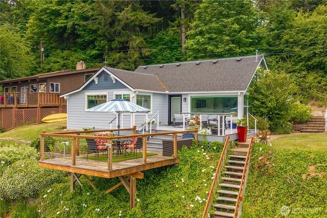 4815 Sunrise Beach Road NW, Olympia, WA 98502