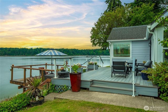4815 Sunrise Beach Road NW, Olympia, WA 98502