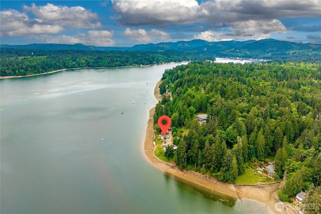 4815 Sunrise Beach Road NW, Olympia, WA 98502