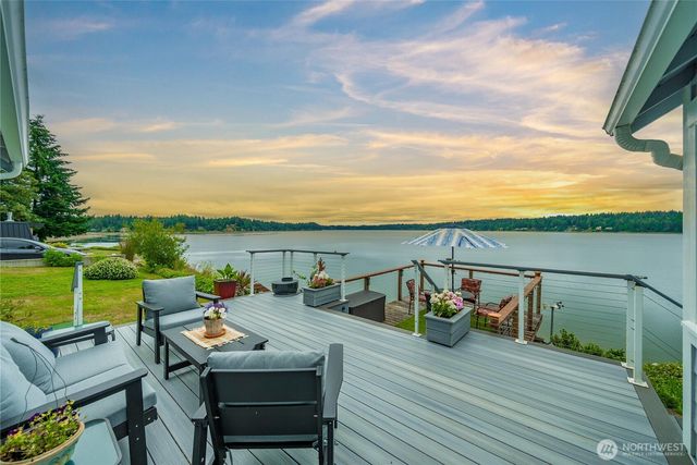 4815 Sunrise Beach Road NW, Olympia, WA 98502