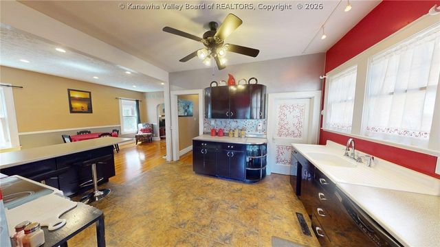 1008 Johns Court, Huntington, WV 25701
