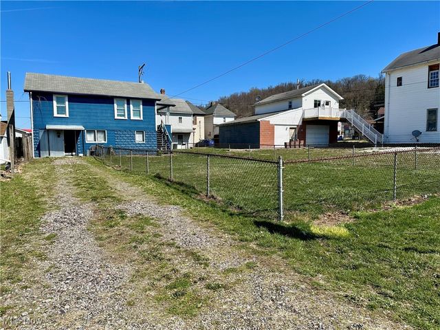 87R 26th Street, Wellsburg, WV 26070