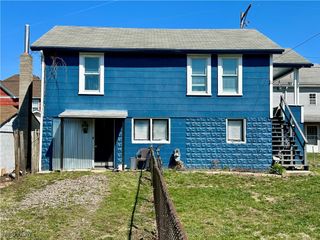 87R 26th Street, Wellsburg, WV 26070