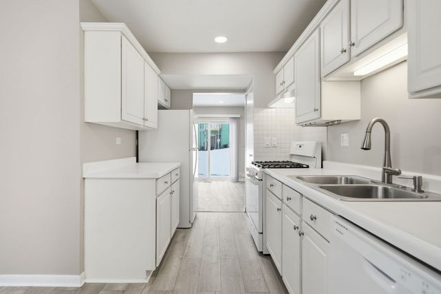 2634 Oakshire Court, Aurora, IL 60502