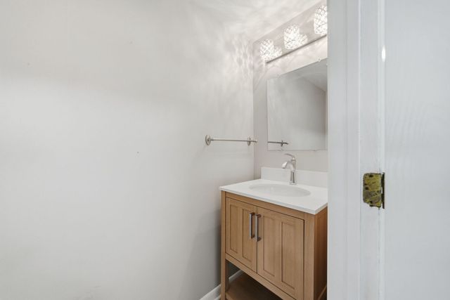 2634 Oakshire Court, Aurora, IL 60502