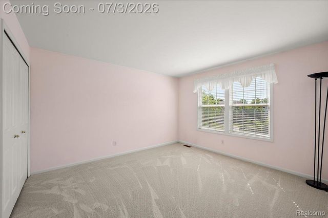 376 Bracken Court, Troy, MI 48098