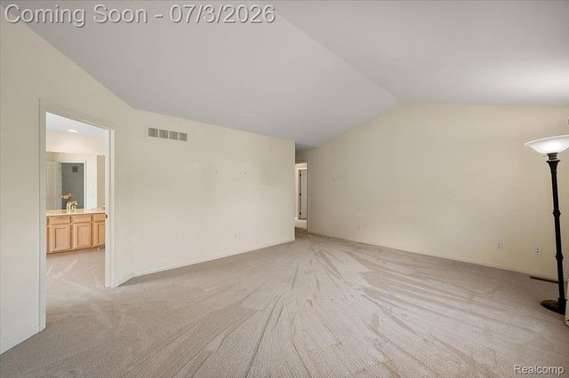 376 Bracken Court, Troy, MI 48098