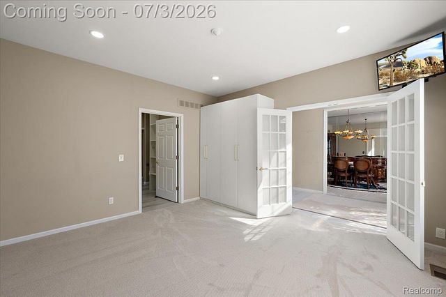 376 Bracken Court, Troy, MI 48098