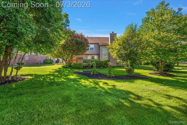 376 Bracken Court, Troy, MI 48098