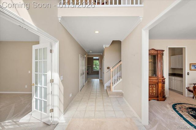 376 Bracken Court, Troy, MI 48098
