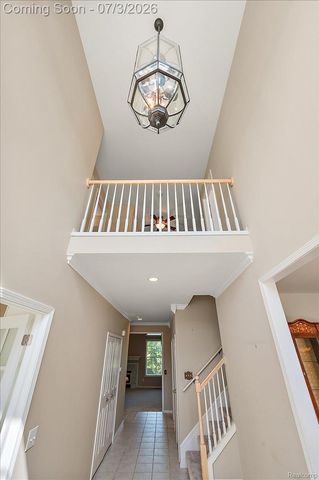 376 Bracken Court, Troy, MI 48098