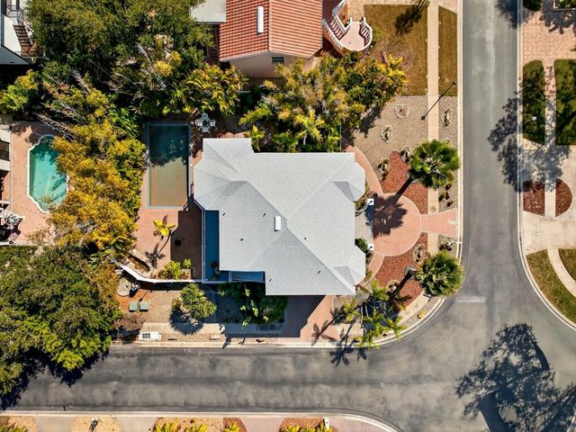 5900 BAYVIEW CIRCLE S, Gulfport, FL 33707