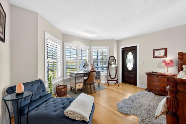 5900 BAYVIEW CIRCLE S, Gulfport, FL 33707