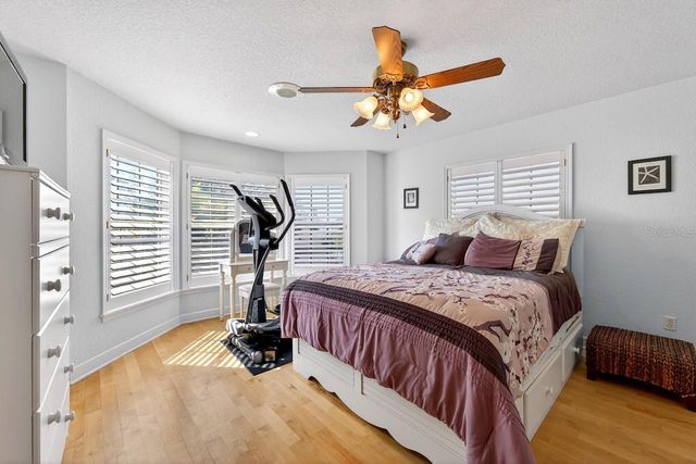 5900 BAYVIEW CIRCLE S, Gulfport, FL 33707