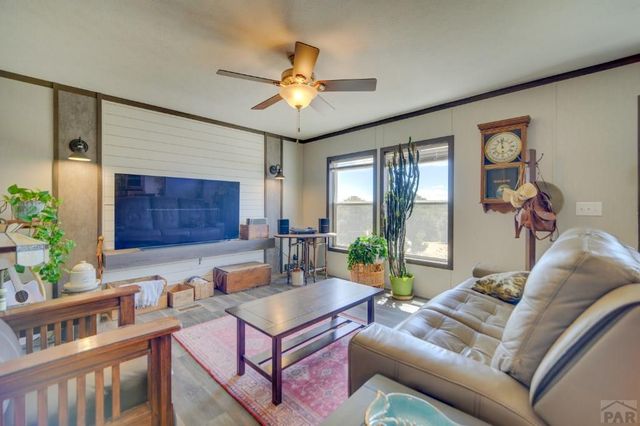 2664 Comanche Dr, Walsenburg, CO 81089