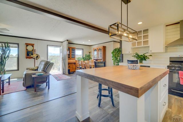 2664 Comanche Dr, Walsenburg, CO 81089
