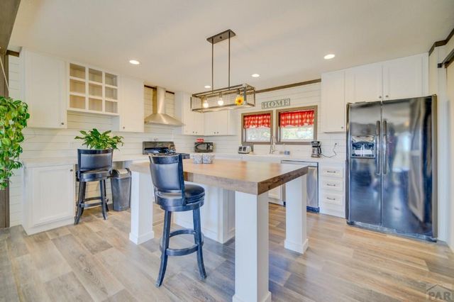 2664 Comanche Dr, Walsenburg, CO 81089